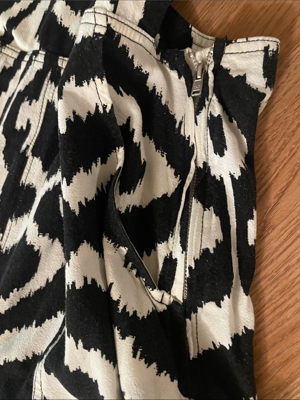 Anthropologie Constance Wide-Leg Overalls Black & White Size M - Picture 13 of 14